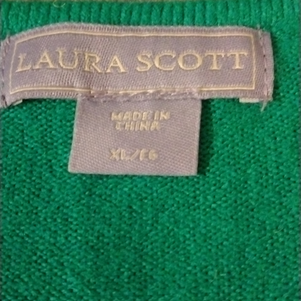 Laura Scott - Picture 7 of 7